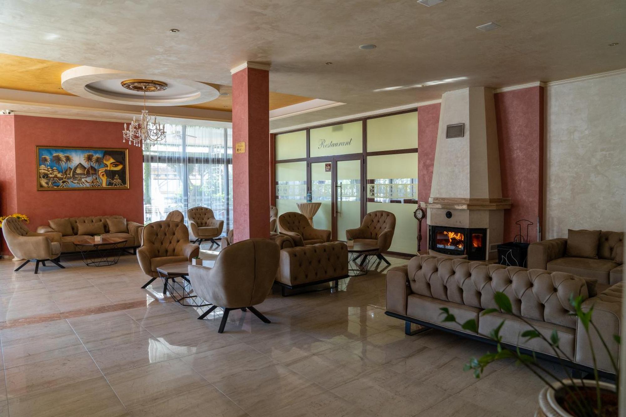 Hotel Paradise Ognyanovo  Buitenkant foto